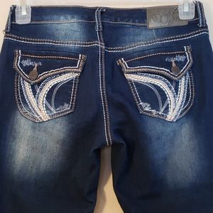 Ariya jeans